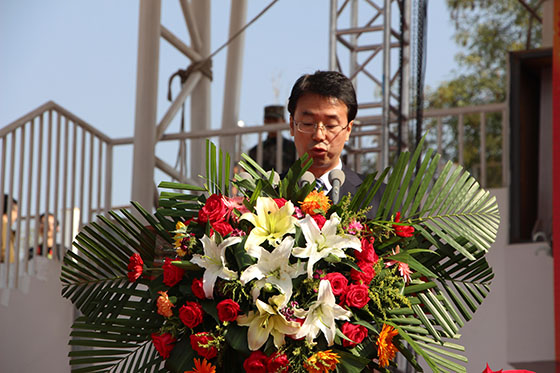 6甘肃路桥建设集团有限公司第二分公司党支部书记、全国五一劳动奖章获得者、93届校友朱平致辞