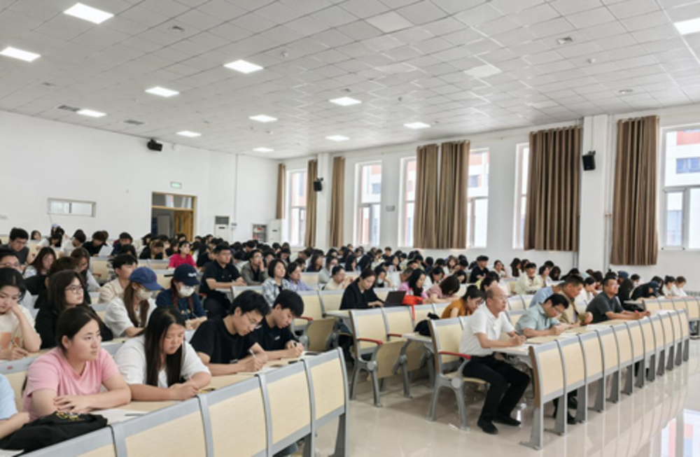 屏幕截图 2025-12-03 151028.png