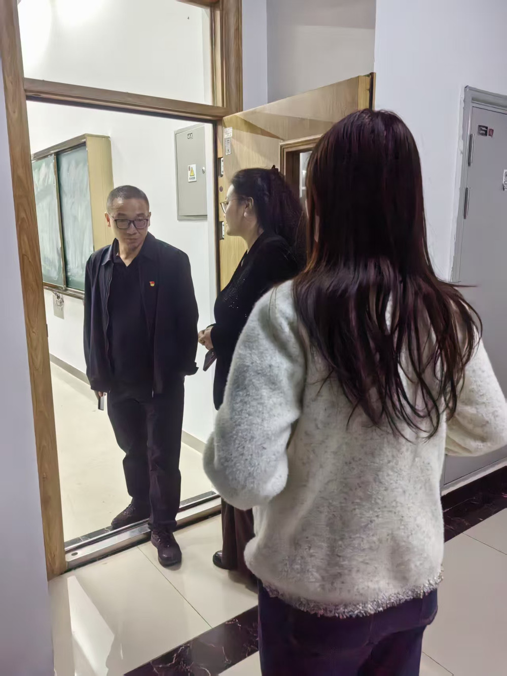 c2b45db4457ed5f4555ad3ef39602f45.jpg